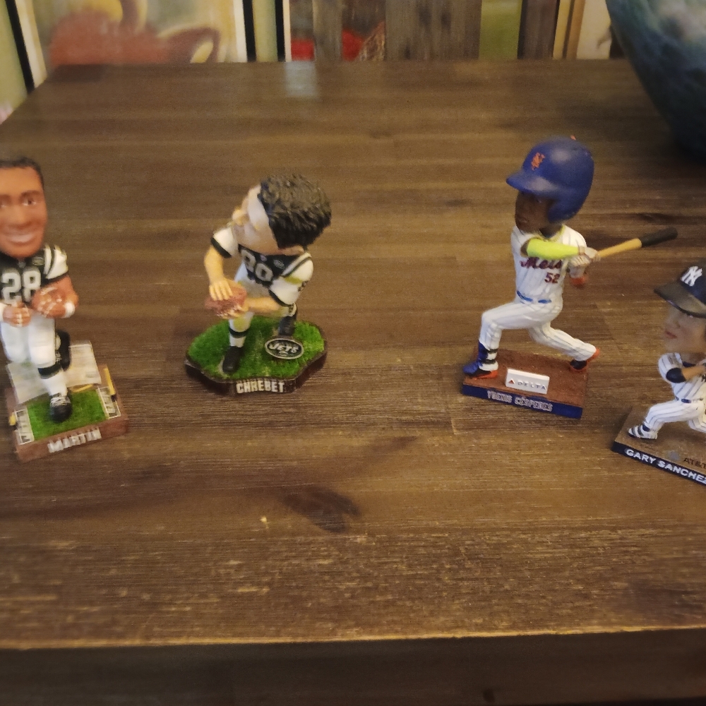 BOBBLE HEADS